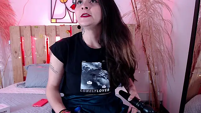 emily amaya online show from March 20, 2025, 8:19 pm