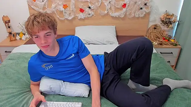 Fandi 777 online show from October 11, 2025, 9:43 am