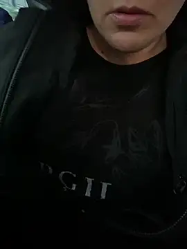 Snapshot of MorbidaMonica01 chatting on December 20, 2025, 1:58 pm MorbidaMonica01 online show from December 20, 2025, 1:58 pm