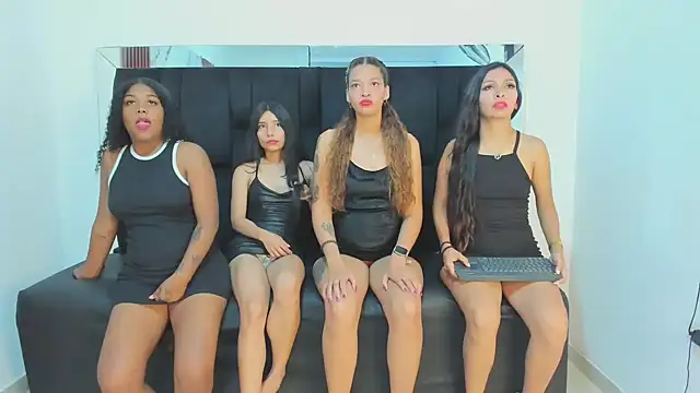 SweetYoungs  online show from November 26, 2025, 9:48 pm