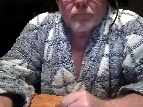 lovelickyou01 online show from November 3, 2025, 10:13 pm