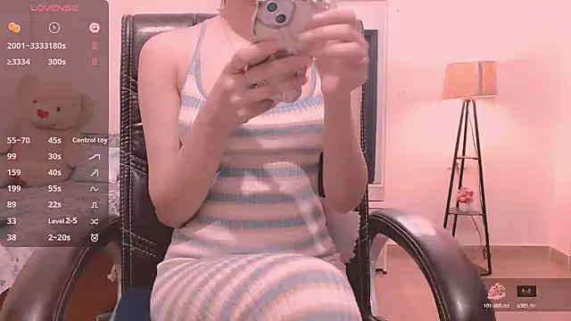 Snapshot of adore_khushbu chatting on September 14, 2025, 11:43 am adore khushbu online show from September 14, 2025, 11:43 am