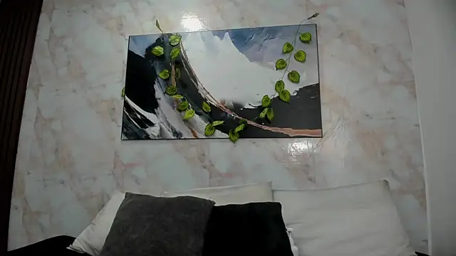 Anhii Ruiz online show from March 21, 2026, 4:57 am