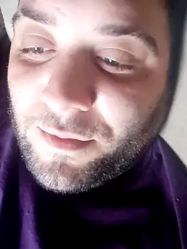 Snapshot of Emaaa08 chatting on March 20, 2026, 5:03 pm Emaaa08 online show from March 20, 2026, 5:03 pm