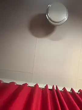 Astoria Moon online show from February 20, 2026, 7:27 pm