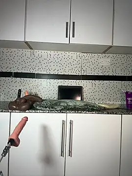 Bella045 online show from April 7, 2026, 2:13 am