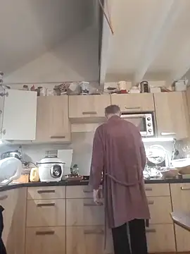 60philippe online show from February 3, 2025, 7:40 am