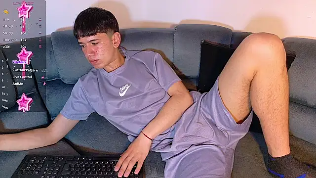 Mr daren  online show from November 8, 2025, 6:33 pm