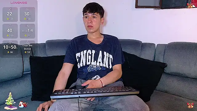 Mr daren  online show from December 4, 2025, 7:02 pm