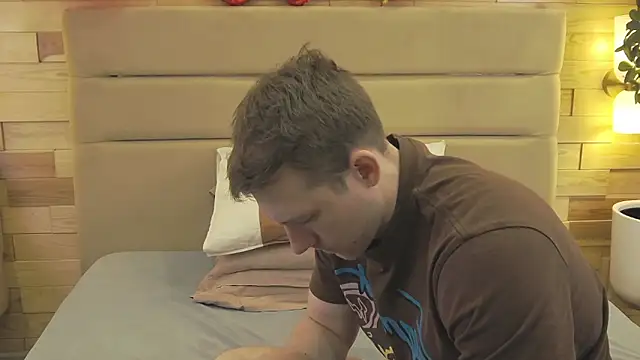 EthanPinkman online show from February 14, 2026, 4:34 am