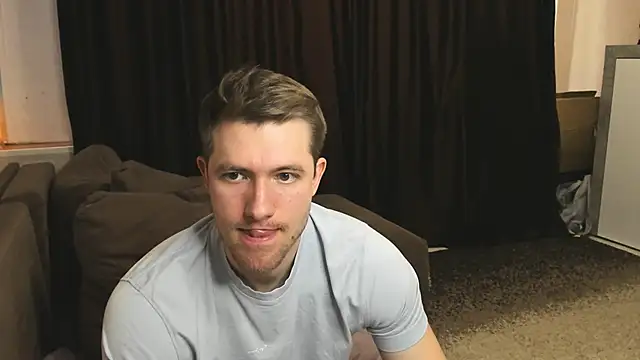 Snapshot of EthanPinkman chatting on March 6, 2025, 8:09 am EthanPinkman online show from March 6, 2025, 8:09 am