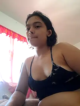 Snapshot of littlemelii chatting on February 19, 2026, 6:38 pm littlemelii online show from February 19, 2026, 6:38 pm