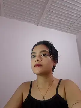 littlemelii online show from June 7, 2026, 3:06 pm