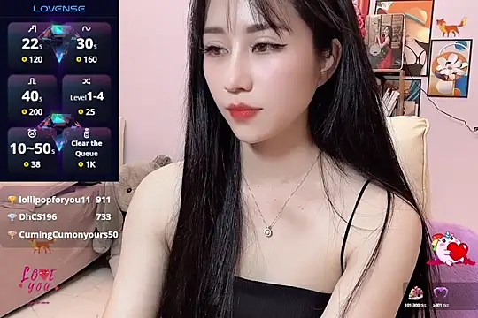  LLisa  online show from March 7, 2025, 6:33 pm