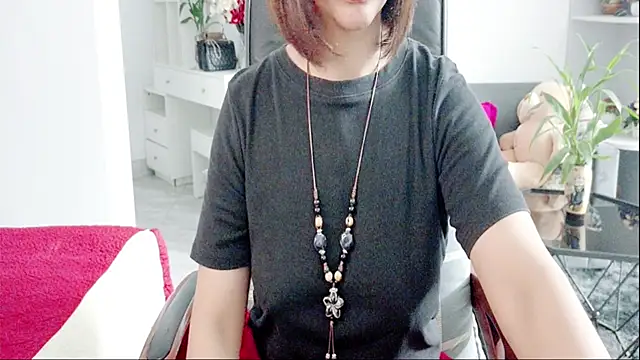 Miu-Le online show from July 27, 2026, 8:49 pm