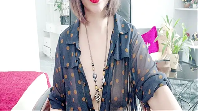 Miu-Le online show from July 21, 2026, 8:15 am