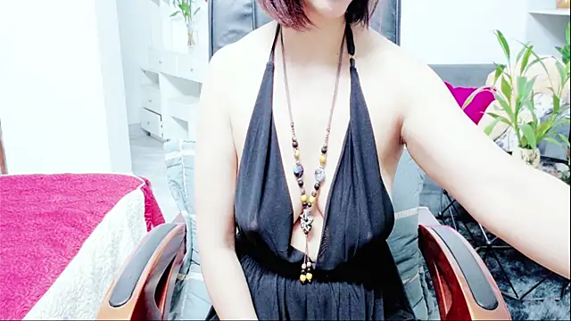 Miu-Le online show from July 6, 2026, 6:43 pm