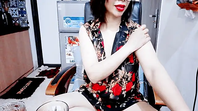 Snapshot of Miu-Le chatting on March 24, 2026, 6:30 pm Miu-Le online show from March 24, 2026, 6:30 pm