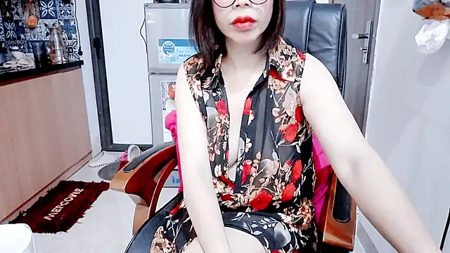 Snapshot of Miu-Le chatting on March 12, 2026, 7:45 am Miu-Le online show from March 12, 2026, 7:45 am