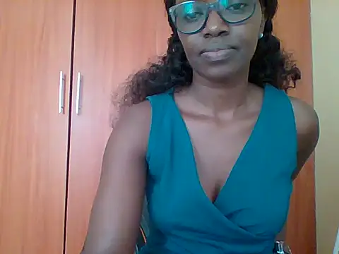 sexy darleen23 online show from June 19, 2026, 10:54 am