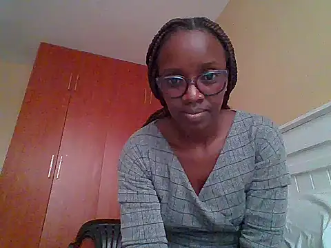 sexy darleen23 online show from August 3, 2026, 7:49 am