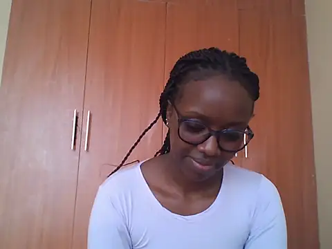 sexy darleen23 online show from July 18, 2026, 6:33 am
