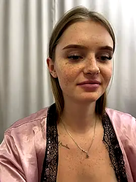 lovelly molly online show from November 7, 2025, 9:08 pm