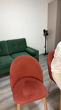 Snapshot of MrMrsRight chatting on June 2, 2026, 12:05 pm MrMrsRight online show from June 2, 2026, 12:05 pm