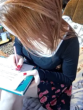  Kitti  online show from October 9, 2025, 10:49 am