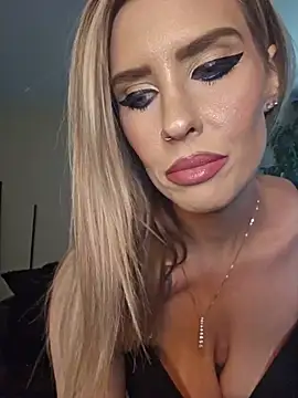 ellieconradxo online show from June 4, 2026, 5:06 pm
