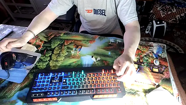 Snapshot of oleg1984 chatting on October 3, 2025, 6:20 pm oleg1984 online show from October 3, 2025, 6:20 pm