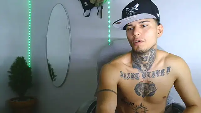 Skartoliver online show from October 18, 2025, 2:52 pm
