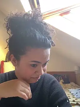 rafamarianoofc online show from February 25, 2025, 5:19 pm