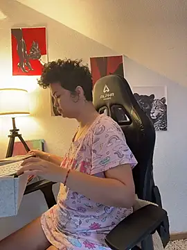 rafamarianoofc online show from October 18, 2025, 9:22 am