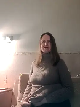 Evelina cute online show from January 6, 2026, 5:17 pm