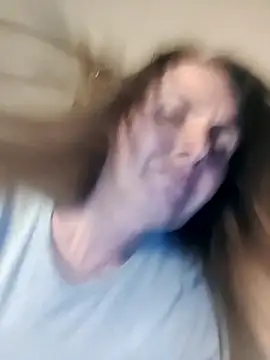 Evelina cute online show from April 8, 2026, 6:09 pm