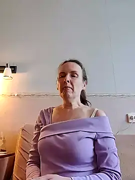 Evelina cute online show from November 23, 2025, 10:36 am