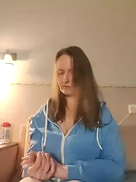 Evelina cute online show from March 4, 2026, 3:53 pm