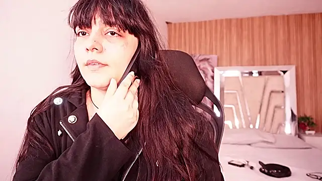 AmberGreyy  online show from May 25, 2026, 6:17 pm