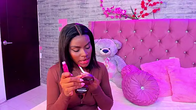 Snapshot of IsabellaBromsS chatting on February 21, 2025, 9:22 pm IsabellaBromsS online show from February 21, 2025, 9:22 pm