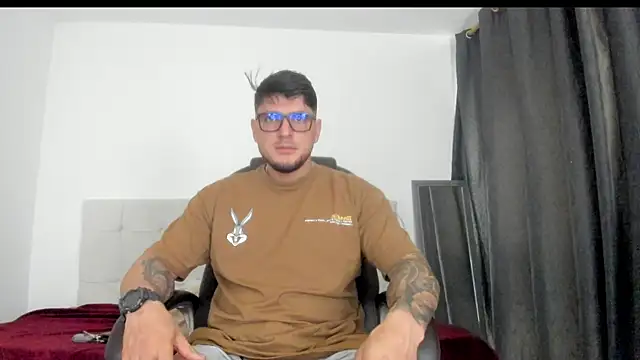 Teilor Creed online show from November 15, 2025, 6:01 pm