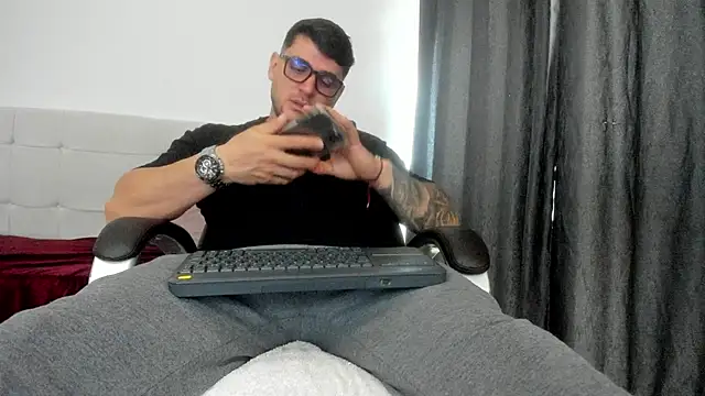 Teilor Creed online show from November 1, 2025, 2:55 pm