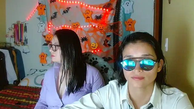 clayre and jill online show from October 25, 2025, 4:55 am