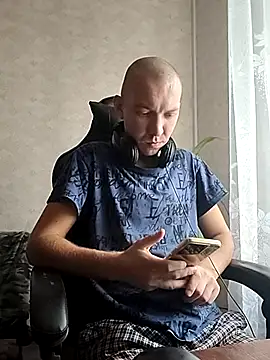 MityaXLoves online show from December 3, 2025, 6:14 am