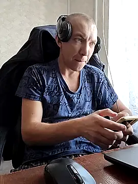 MityaXLoves online show from February 3, 2026, 6:40 am