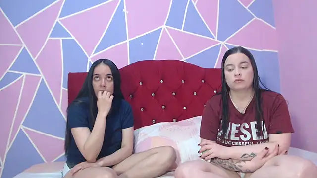 Lola barbara online show from May 15, 2026, 9:13 pm