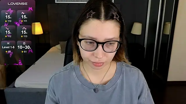 Snapshot of your_demi chatting on September 10, 2025, 5:28 am your demi online show from September 10, 2025, 5:28 am