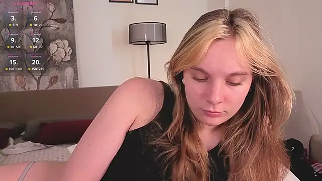 Snapshot of NaokoStifel chatting on May 30, 2026, 1:12 am NaokoStifel online show from May 30, 2026, 1:12 am