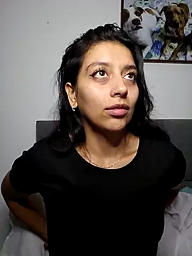 BrittanyDiaz online show from November 8, 2025, 9:18 pm