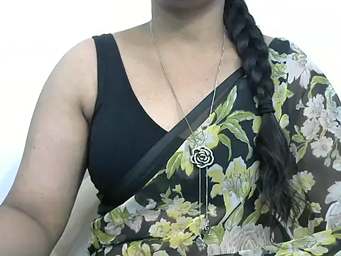 Snapshot of rashmika_reddy chatting on November 29, 2025, 5:13 pm rashmika reddy online show from November 29, 2025, 5:13 pm